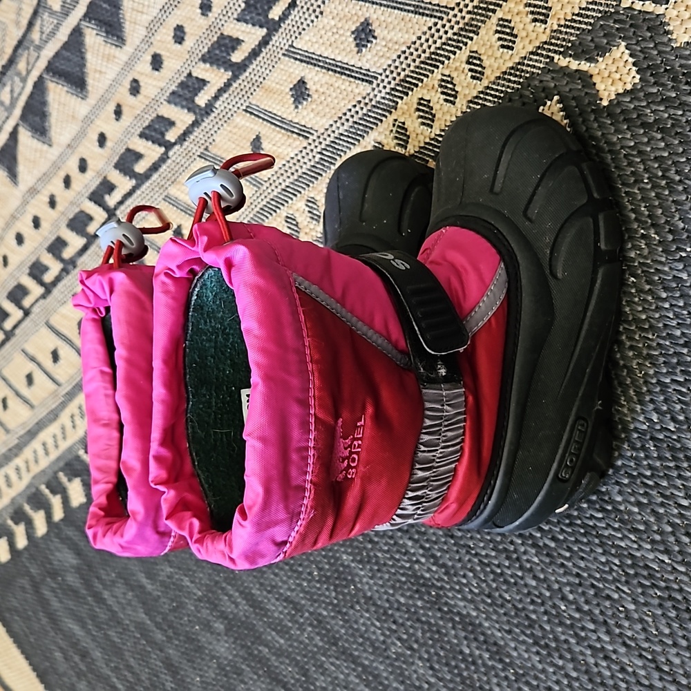 Sorel winter boots - girls